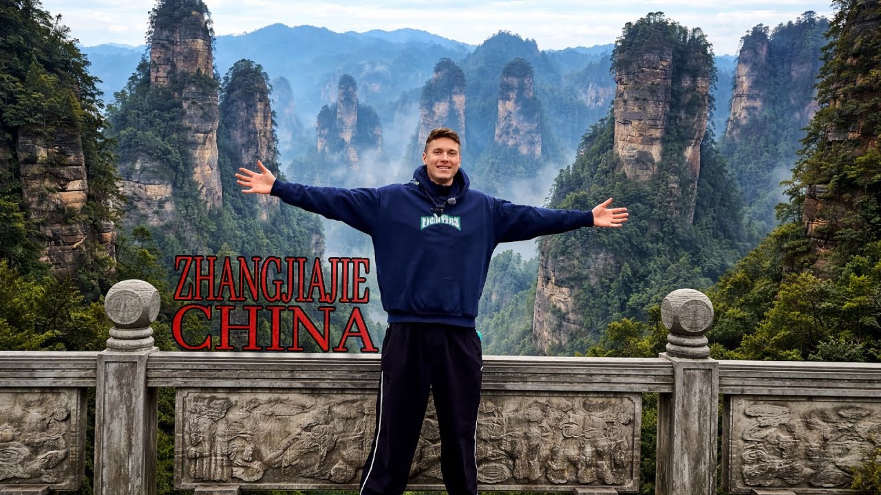 Lukas Vainavičius miniatiūra su užrašu Zhangjiajie China