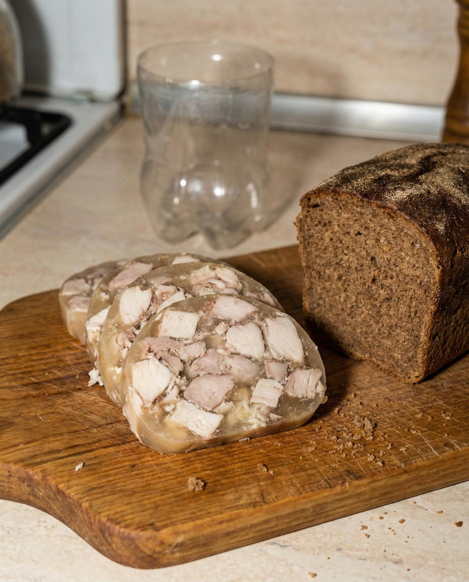 Parduotuvinės dešros nebepirku: naminis salcesonas iš vištienos už centus