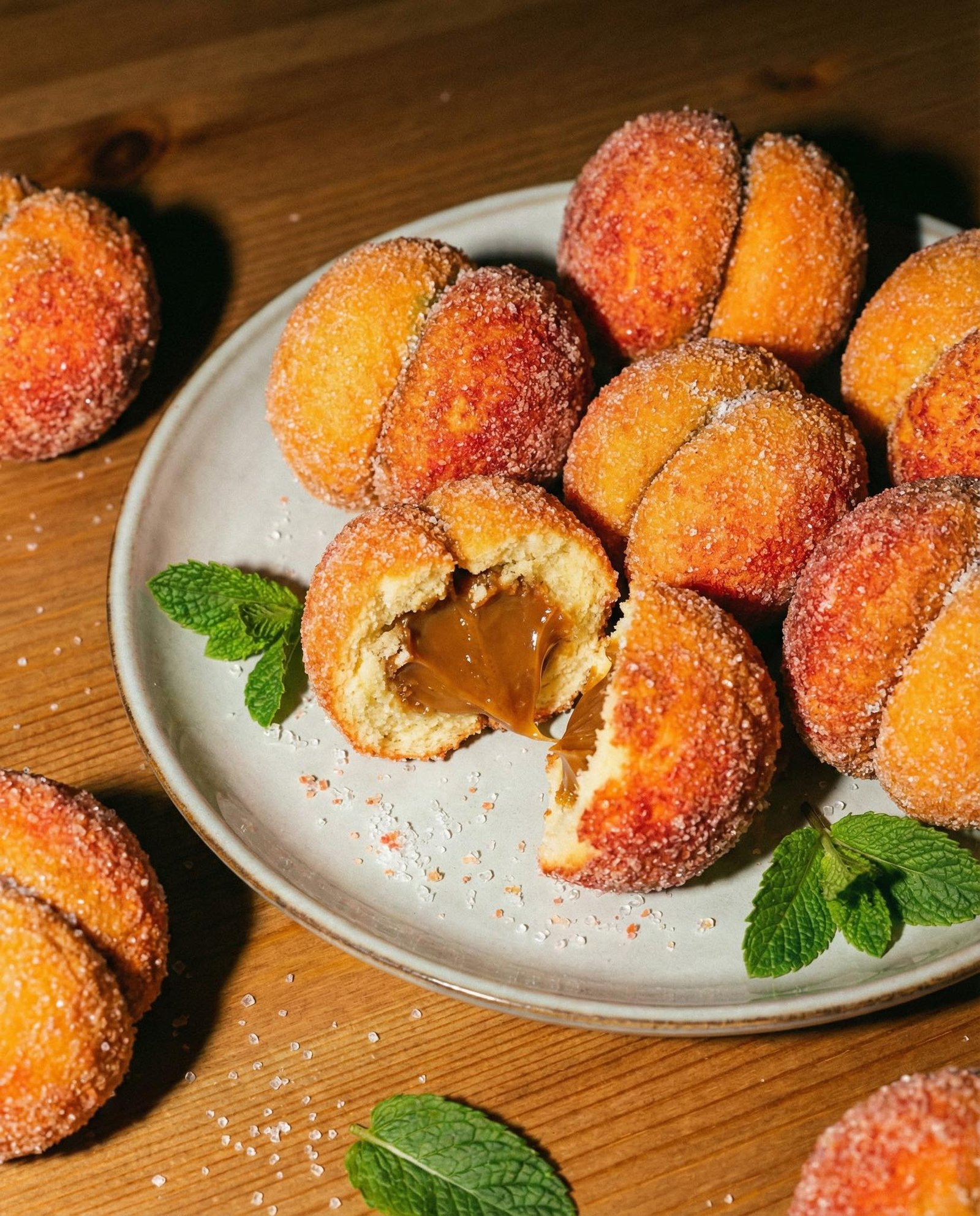 Tie patys „Persikai“ iš vaikystės: kepu namuose be jokių dažiklių