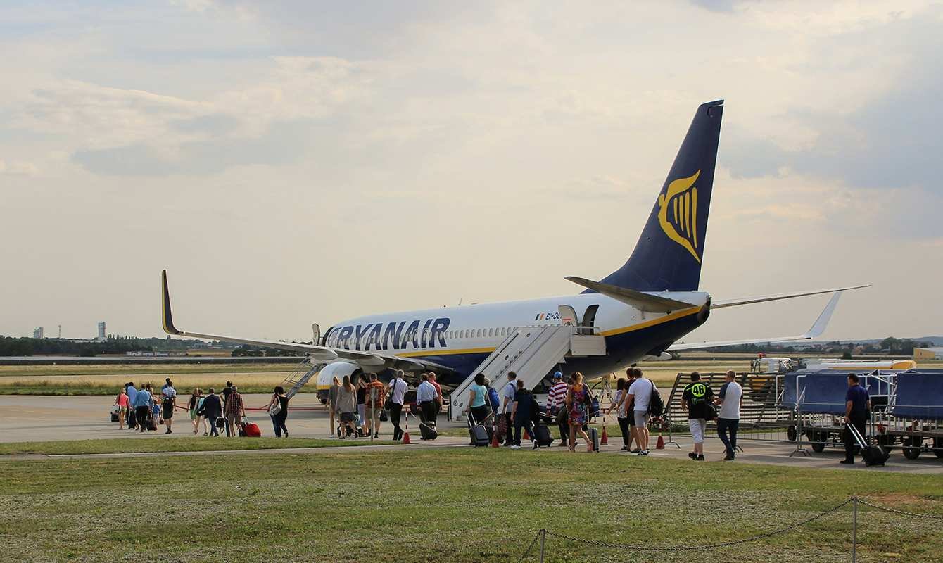 Ryanair“ pradėjo naują išpardavimą: skrydžiai – nuo 21 €