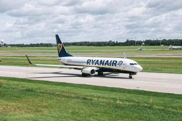 „Ryanair“ rengia trumpalaikį išpardavimą: skrydžių bilietai – nuo 30 €